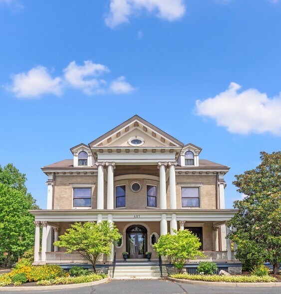 401 Park Ave, Newport, KY à vendre - Photo du bâtiment - Image 1 de 25