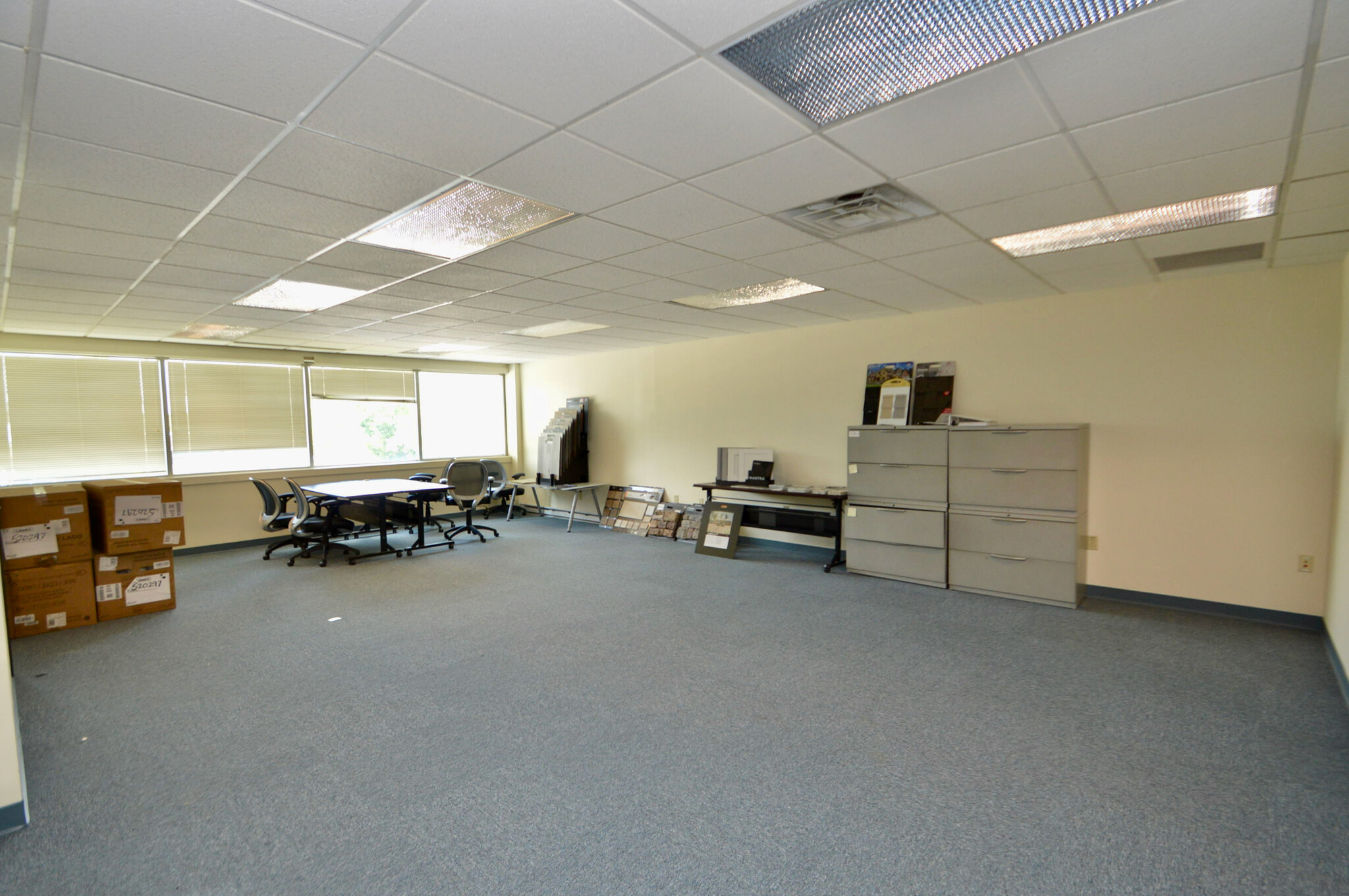 95 Highland Ave, Bethlehem, PA for lease Interior Photo- Image 1 of 19