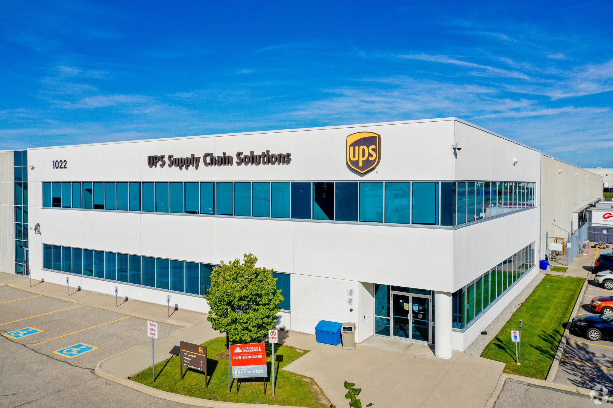 1022 Champlain Ave, Burlington, ON for lease Primary Photo- Image 1 of 5