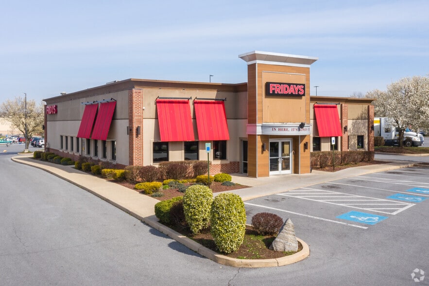 17840 Garland Groh Blvd, Hagerstown, MD for lease - Building Photo - Image 1 of 4