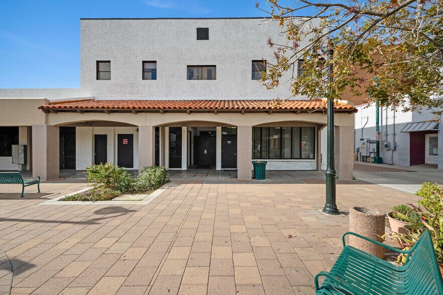 20 S Macdonald, Mesa, AZ à vendre - Photo du bâtiment - Image 3 de 4