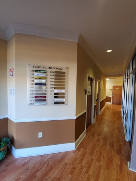 2730 N Berkeley Lake Rd NW, Duluth, GA à louer - Photo intérieure - Image 2 de 17