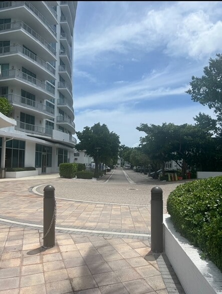 1420 16th St, Miami Beach, FL for sale - Interior Photo - Image 2 of 15