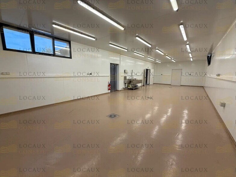 Flex dans Ennery à louer - Photo intérieure - Image 3 de 8