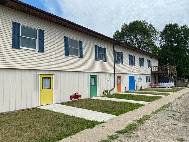 16 S Summit Ave, Nora Springs, IA for lease - Building Photo - Image 2 of 23