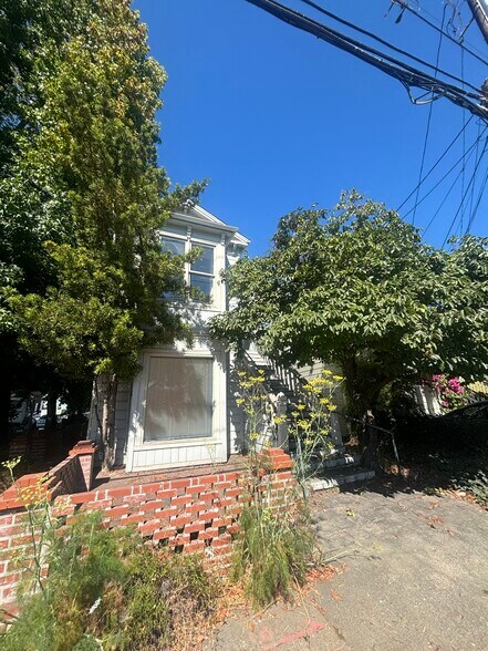 403 Martin Luther King Jr., Oakland, CA à vendre - Photo du bâtiment - Image 2 de 15