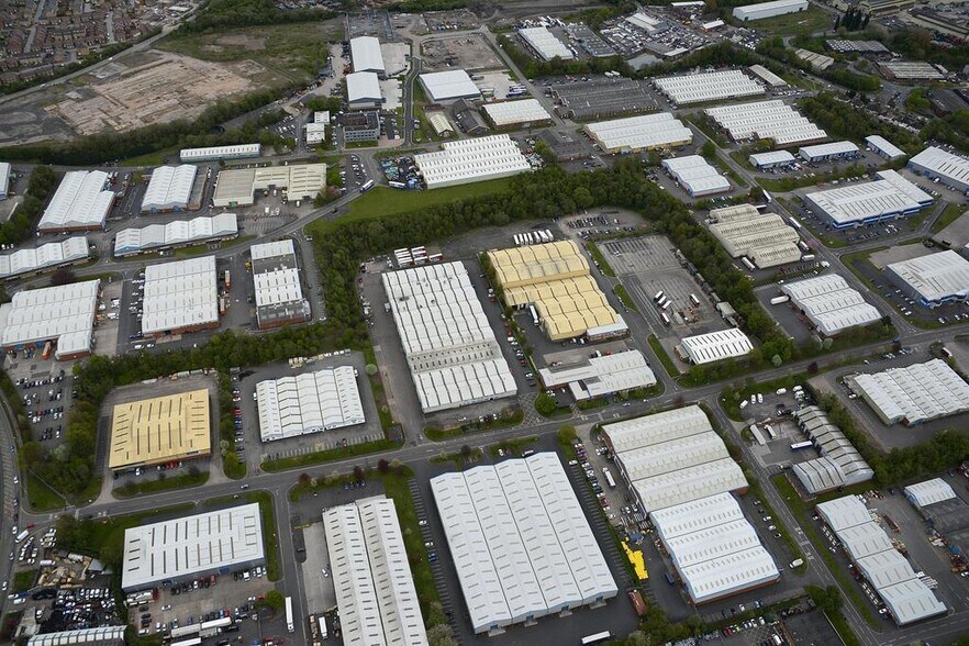 First Ave, Kingswinford à louer - Photo du bâtiment - Image 3 de 7