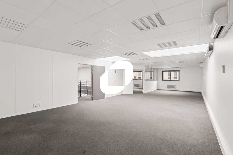 Bureau dans Villeurbanne à louer Photo intérieure- Image 1 de 17