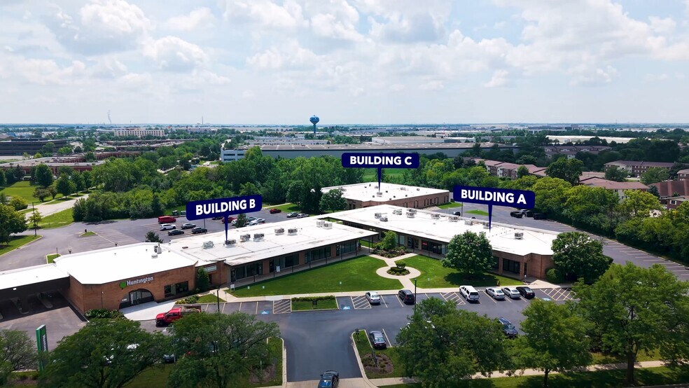 391 Quadrangle Dr, Bolingbrook, IL à louer - Vidéo sur l’inscription commerciale - Image 2 de 24