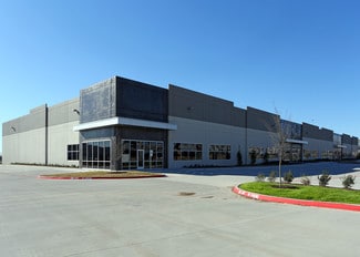 Plus de détails pour 2600 NE Loop 820, Fort Worth, TX - Industriel à louer