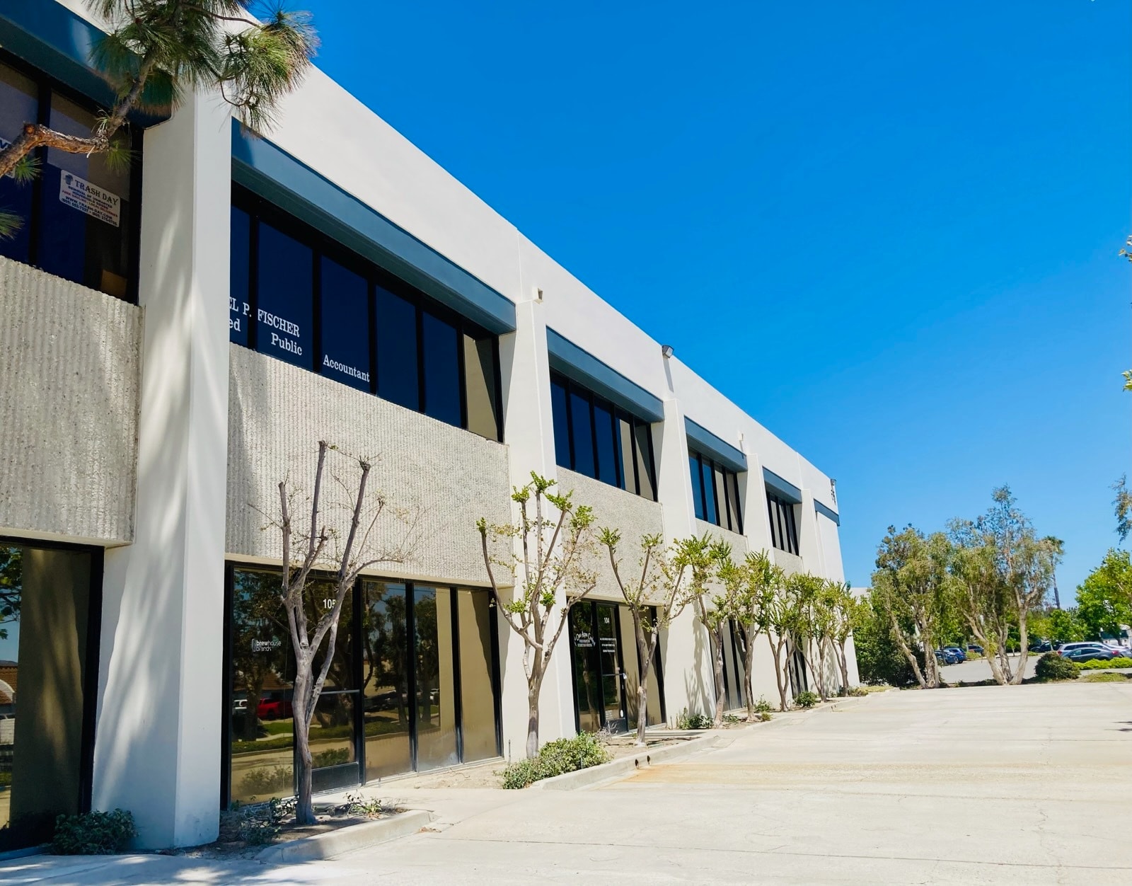 65 W Easy St, Simi Valley, CA for lease Building Photo- Image 1 of 7