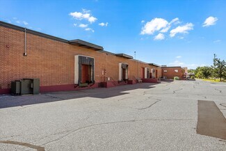 Plus de détails pour 130-150 Eva St, Saint Paul, MN - Industriel à vendre