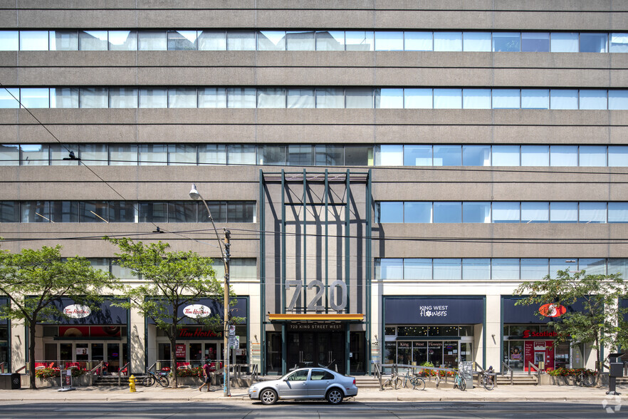 720 King St W, Toronto, ON for lease - Building Photo - Image 2 of 4