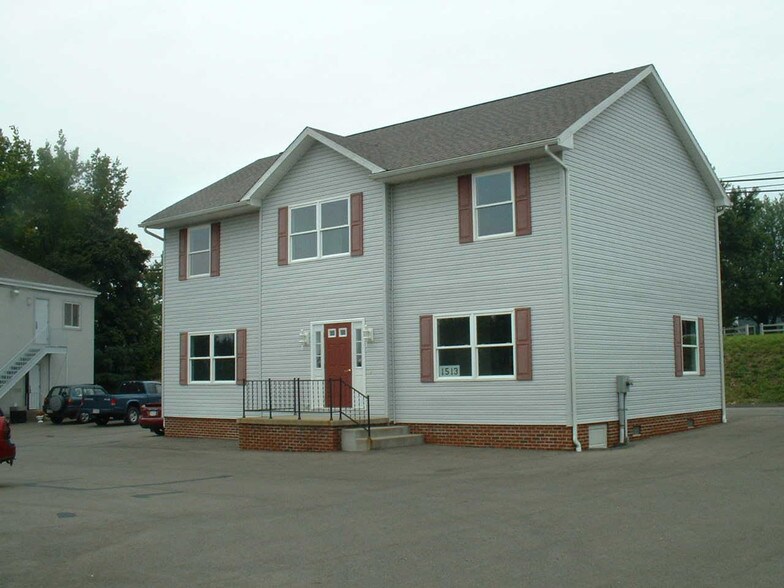 1511-1515 Perry Highway portefeuille de 3 propriétés à vendre sur LoopNet.ca - Photo du bâtiment - Image 1 de 8