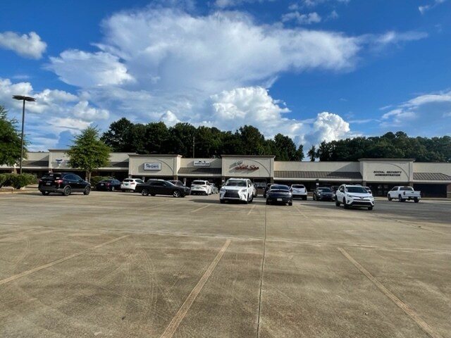 1300-1302 Lafayette Pky, Lagrange, GA à louer - Photo du bâtiment - Image 2 de 12