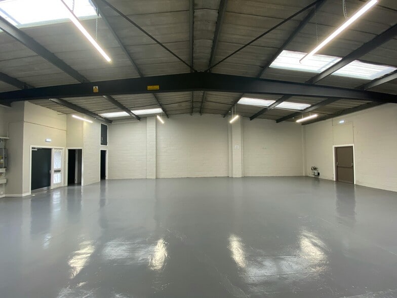24-30 Carron Pl, East Kilbride for lease - Building Photo - Image 3 of 9