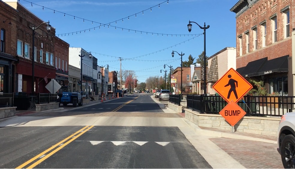 421ft Frontage B-3 Commercial 2 Corners portfolio of 2 properties for sale on LoopNet.ca - Construction Photo - Image 2 of 16