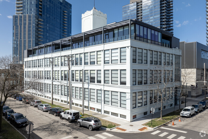 1440 N Dayton St, Chicago, IL for lease - Building Photo - Image 2 of 8