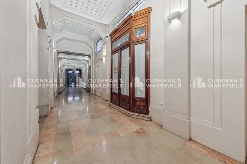 48 Rue De La Bienfaisance, Paris for lease - Lobby - Image 2 of 2