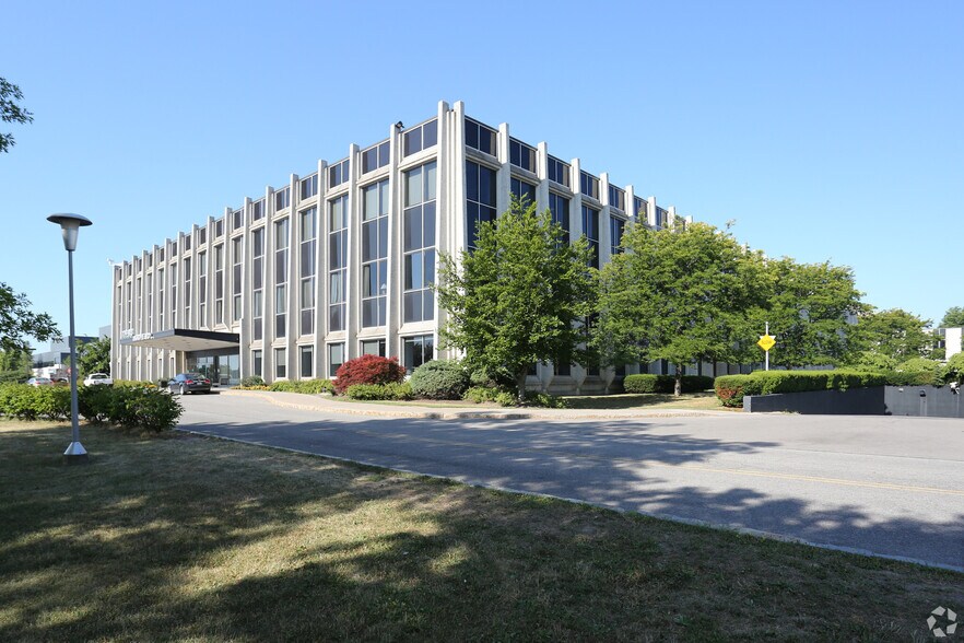 779-903 Elmgrove Rd, Rochester, NY à louer - Photo du bâtiment - Image 2 de 3