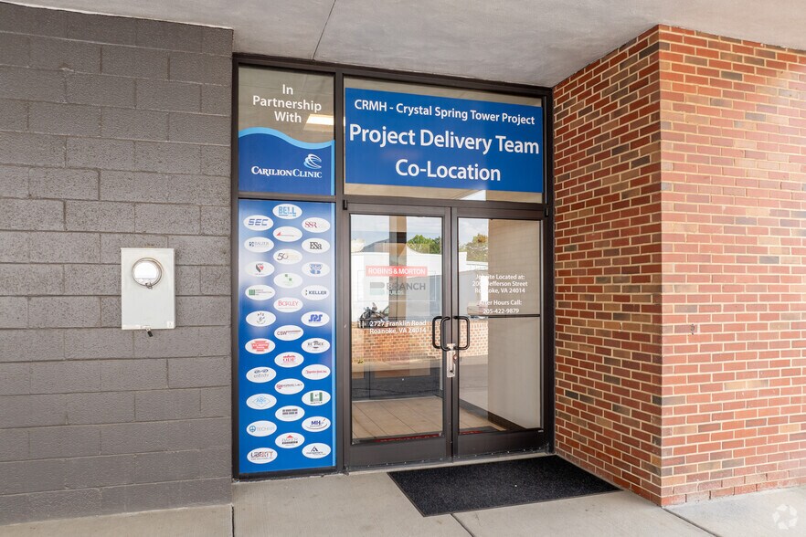 2727 Franklin Rd SW, Roanoke, VA à louer - Photo du bâtiment - Image 3 de 13