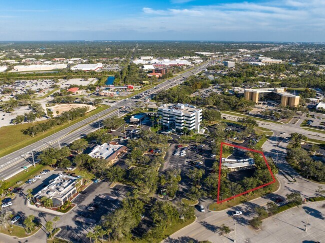 Plus de détails pour 18501 Murdock Cir, Port Charlotte, FL - Bureau, Bureau/Médical à louer