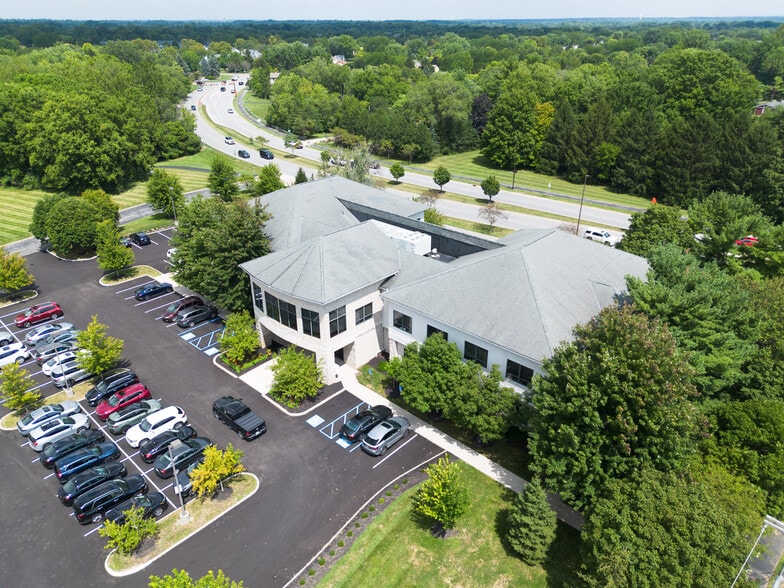6805 Avery-Muirfield Dr, Dublin, OH for sale - Building Photo - Image 3 of 19