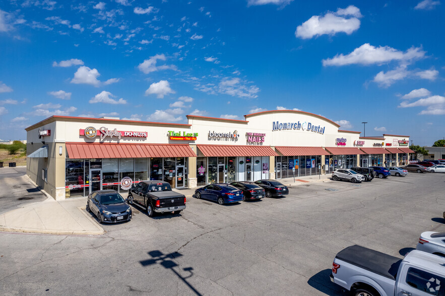 6531 FM 78 Rd, San Antonio, TX for lease - Building Photo - Image 1 of 5