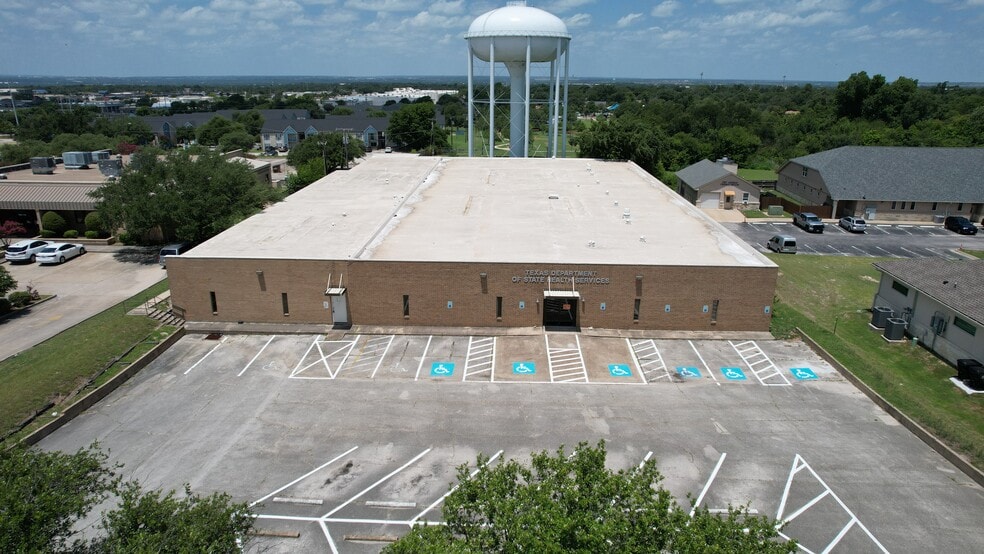2408 S 37th St, Temple, TX à louer - Aérien - Image 1 de 40