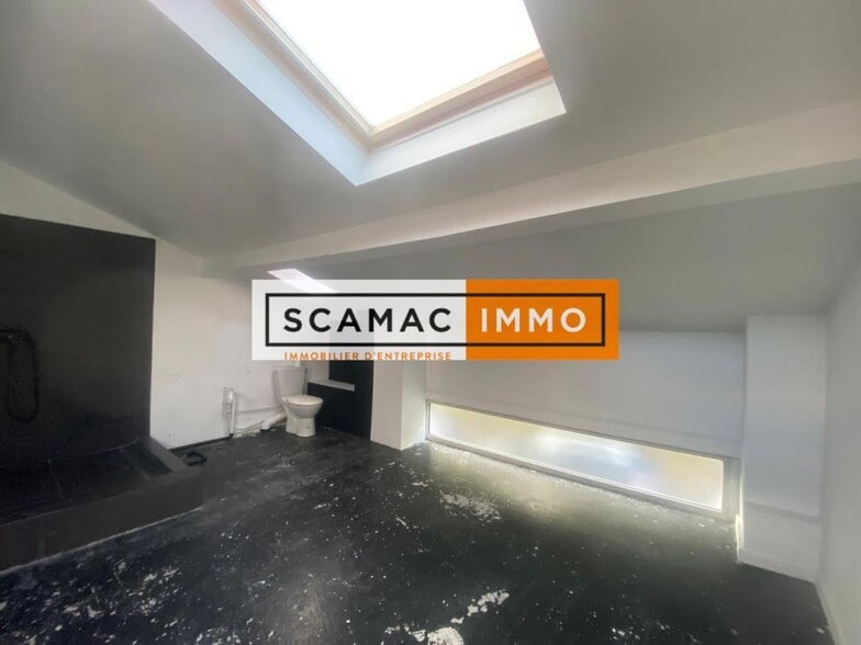 Flex in Malakoff for sale - Interior Photo - Image 3 of 10