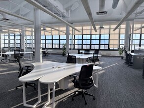 2030-2050 Boul Pie IX, Montréal, QC à louer Photo intérieure- Image 2 de 2