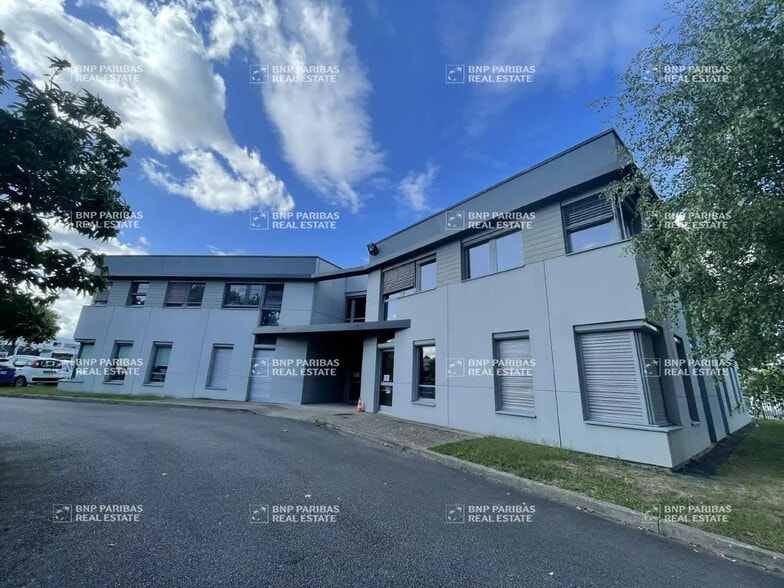 Office in Saint-Herblain for lease - Building Photo - Image 1 of 10