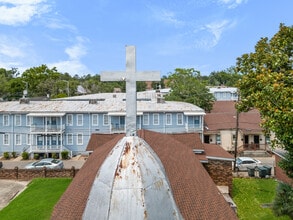 902 W 36th St, Savannah, GA for lease Building Photo- Image 2 of 40