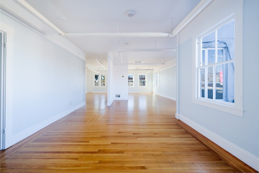 1057 Solano Ave, Albany, CA à louer - Photo du bâtiment - Image 3 de 6