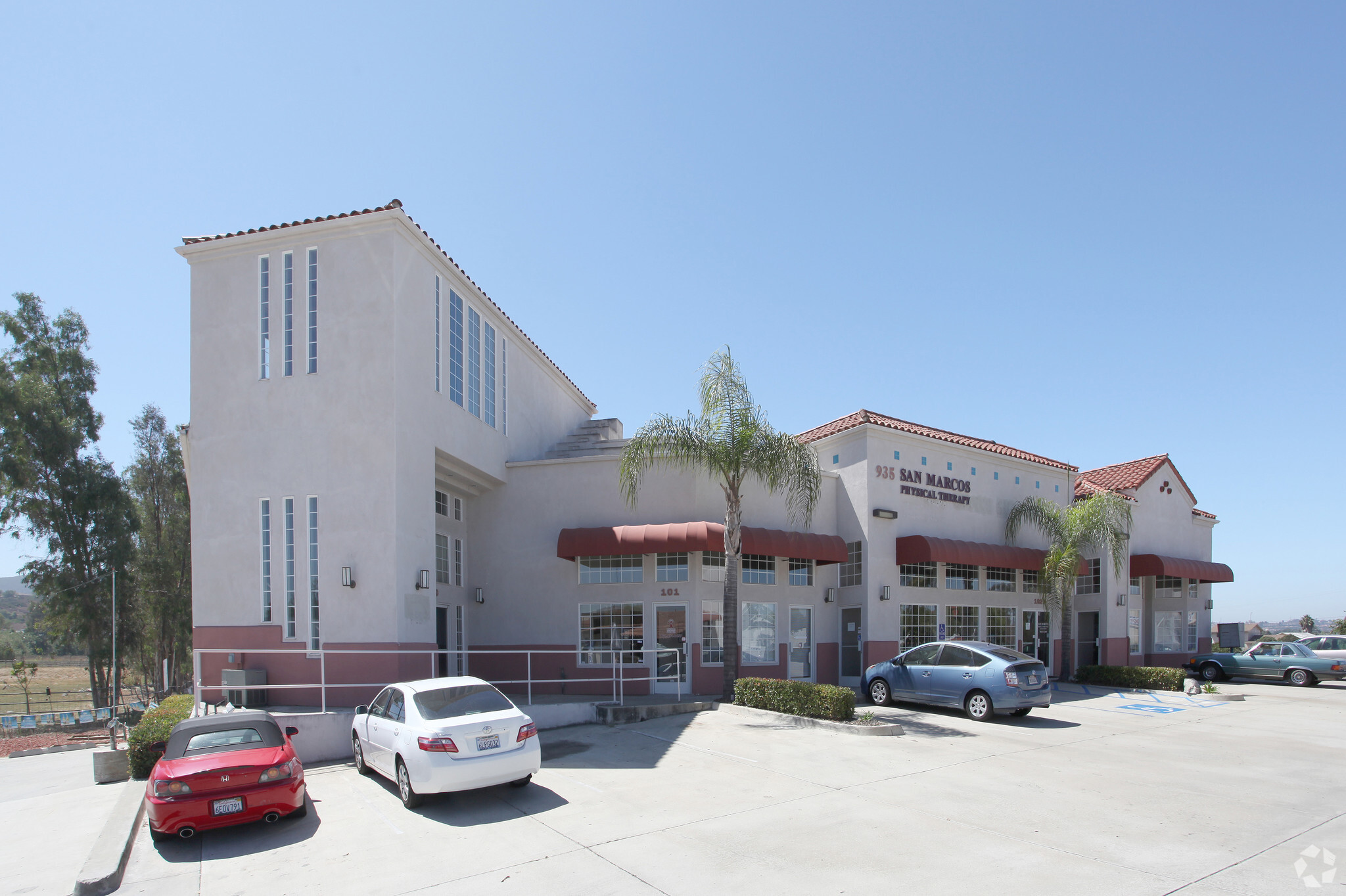 935 W San Marcos Blvd, San Marcos, CA for lease Primary Photo- Image 1 of 4