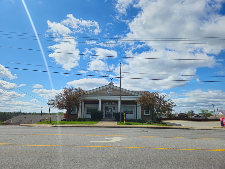 600 Main St, Wintersville, OH à louer - Photo principale - Image 1 de 10