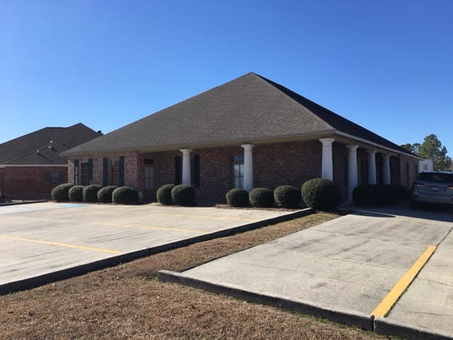 11960 Bricksome Ave, Baton Rouge, LA for lease Primary Photo- Image 1 of 3