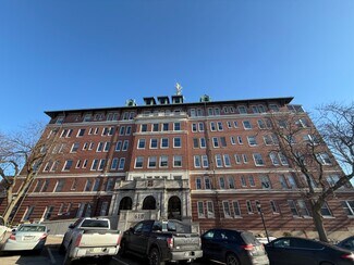 Plus de détails pour 610 N 4th St, Burlington, IA - Commerce de détail à vendre
