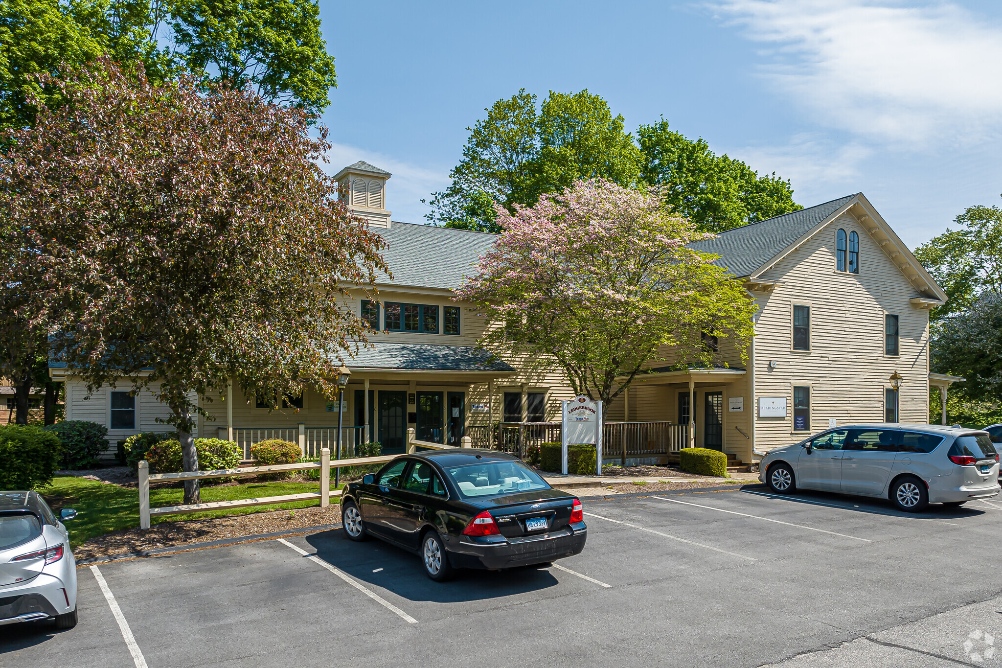 6 Ledgebrook Dr, Mansfield Center, CT for sale Primary Photo- Image 1 of 12