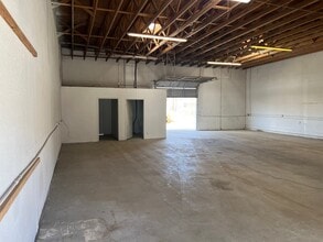 17615 Alder St, Hesperia, CA à louer Photo intérieure- Image 2 de 3