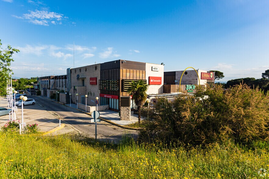 Calle Barlovento, 30, Pozuelo de Alarcón, Madrid for lease - Building Photo - Image 2 of 4