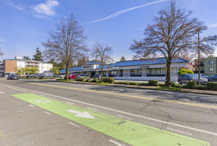 11730 15th Ave NE, Seattle, WA for lease - Building Photo - Image 2 of 11