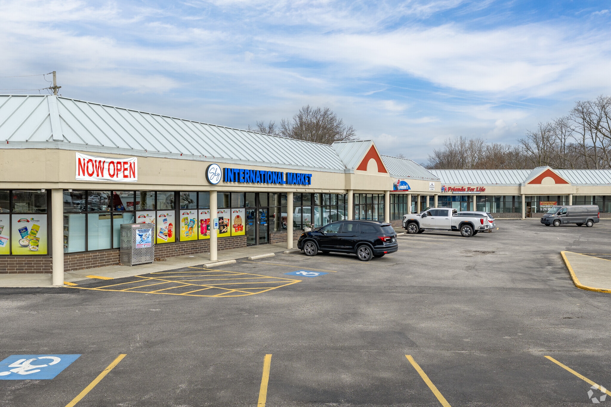6444 Pearl Rd, Parma Heights, OH for lease Building Photo- Image 1 of 7