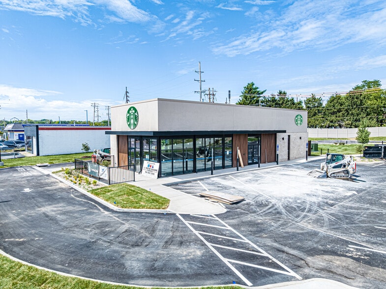 7901 Watson Rd, Saint Louis, MO for sale - Building Photo - Image 2 of 2