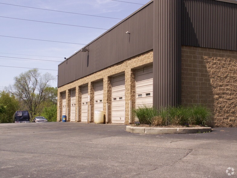 6400-6470 Dobbin Center Way, Columbia, MD for lease - Building Photo - Image 3 of 7