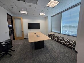 3990 Concours, Ontario, CA à louer Photo intérieure- Image 2 de 11