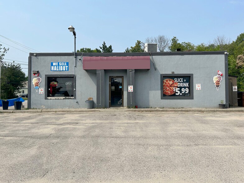338 Park St, Tay, ON à vendre - Photo du bâtiment - Image 2 de 6