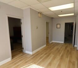 2262-2300 Ch Saint-François, Dorval, QC for lease Interior Photo- Image 2 of 8