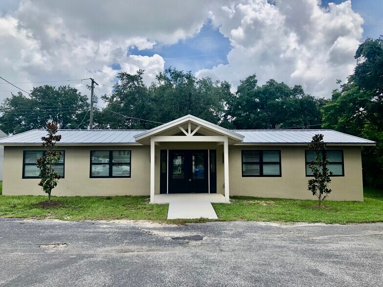 37257 Medical Dr, Dade City, FL à louer - Photo du bâtiment - Image 2 de 9