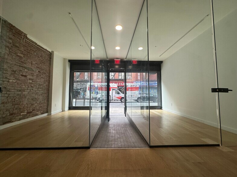 134 Orchard St, New York, NY à louer - Photo du bâtiment - Image 2 de 7